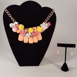 Pom Pom & Stone Necklace